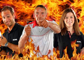 Werbefofografie Werbeplakat fotografiert Mitarbeiter REWE Grillsaison